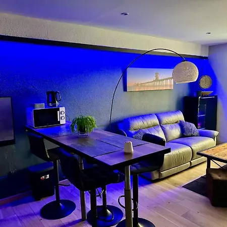 15 Minutes A Pied De La Cite Апартаменты Каркассон