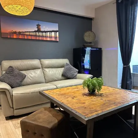 15 Minutes A Pied De La Cite Апартаменты Каркассон