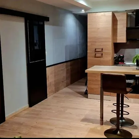 Апартаменты 15 Minutes A Pied De La Cite